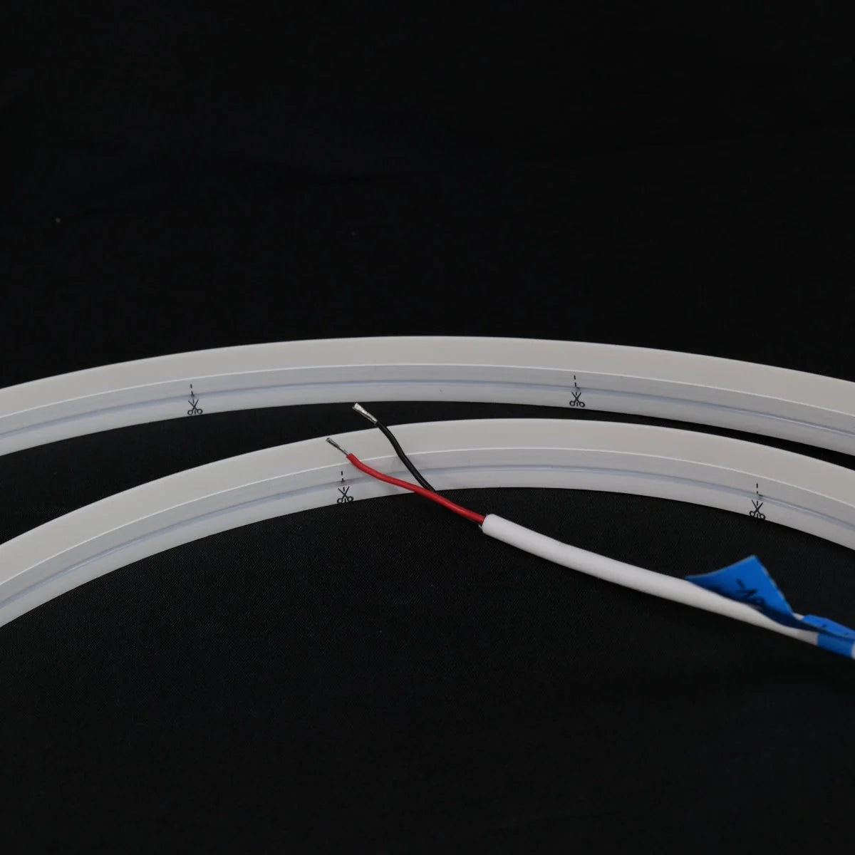 ATOM LED natural white 4000K 10x10mm side bend neon flex in a continuous IP67 waterproof patio perimeter run — 48V IP67 waterproof