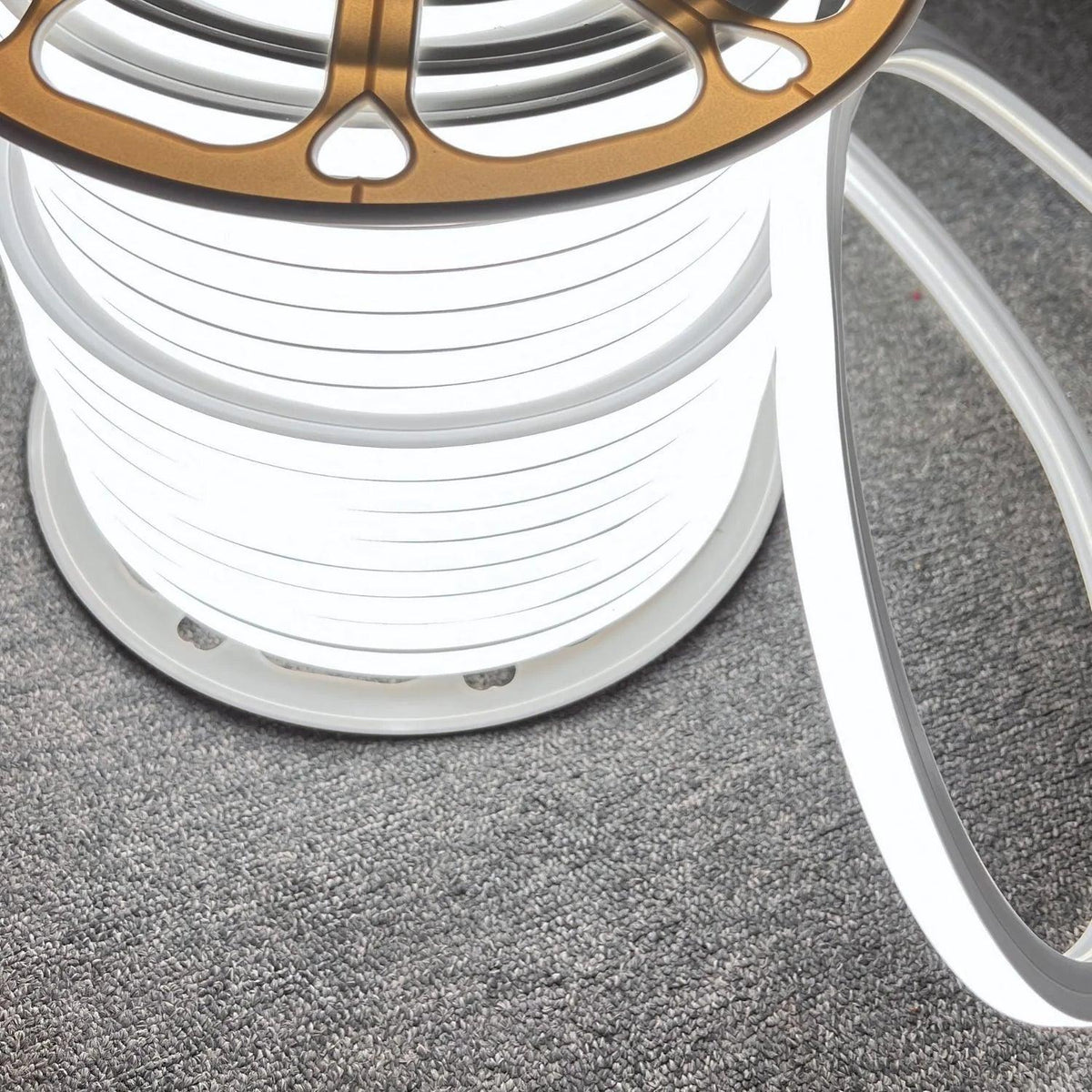 Cool White LED Neon Flex 6000K 16x16mm 220V 240V Top Bend 20cm Cut IP65 with UK Plug — view 3 — House of LEDs UK