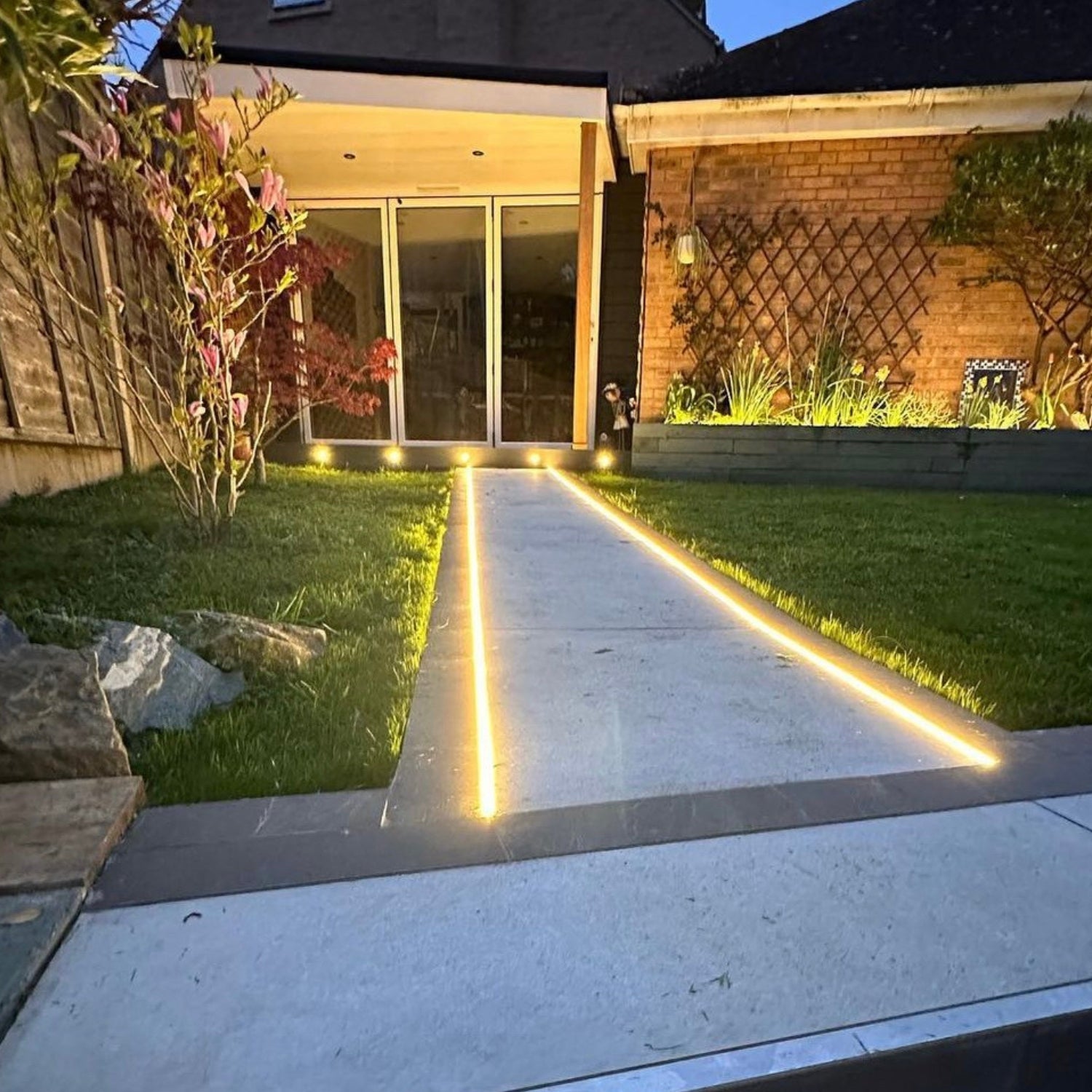 Warm White Neon Flex 3000K 24V IP68 Waterproof 10x20mm LED Neon Flex - House of LEDS